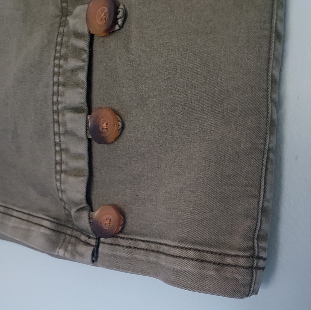 Free People Olive Khaki Mini Skirt Size 4 NEW NWT Boho  Little Daisies Buttons - Picture 4 of 11